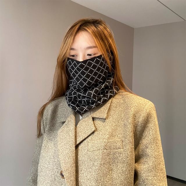 Multi-Way Knit / Beanie Scarf Diamond Print