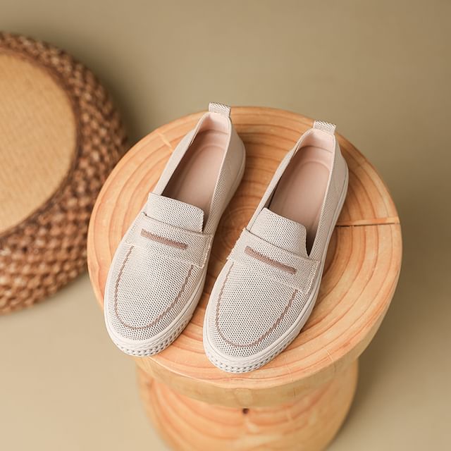 Trim Contrast Platform Slip-Ons