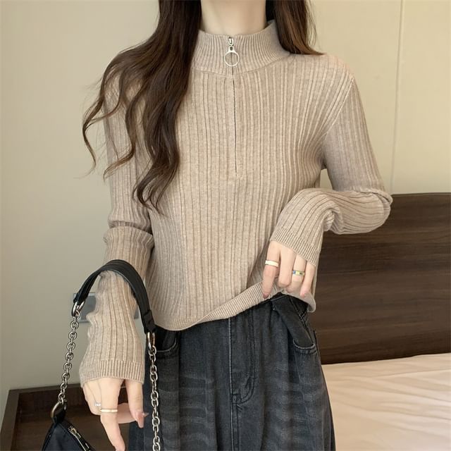 Long-Sleeve Plain Slim-Fit Knit Mock-Neck Half Zip Top
