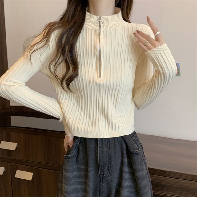 Long-Sleeve Plain Slim-Fit Knit Mock-Neck Half Zip Top