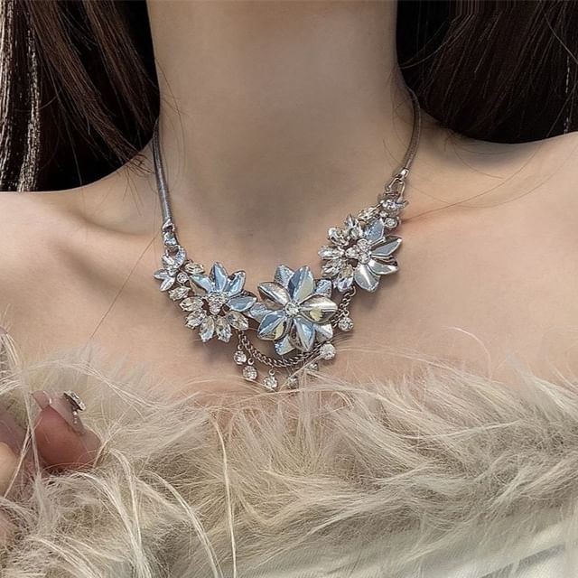 Floral Fringed Rhinestone Necklace