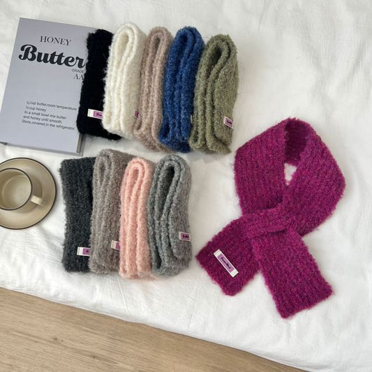 Criss Scarf Cross Light Knit