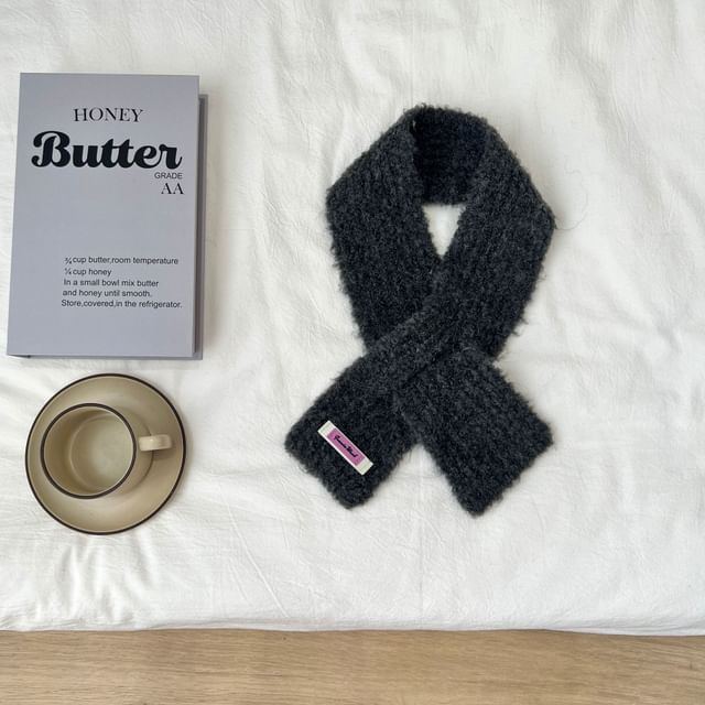 Criss Scarf Cross Light Knit