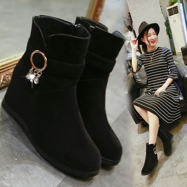 Short Hidden-Wedge Snow Boots