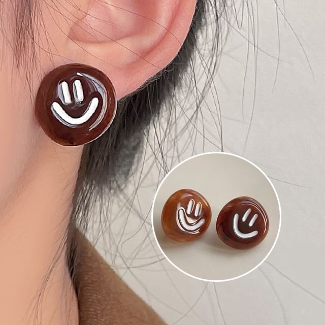 Smiley Asymmetrical Cuff Acetate Ear