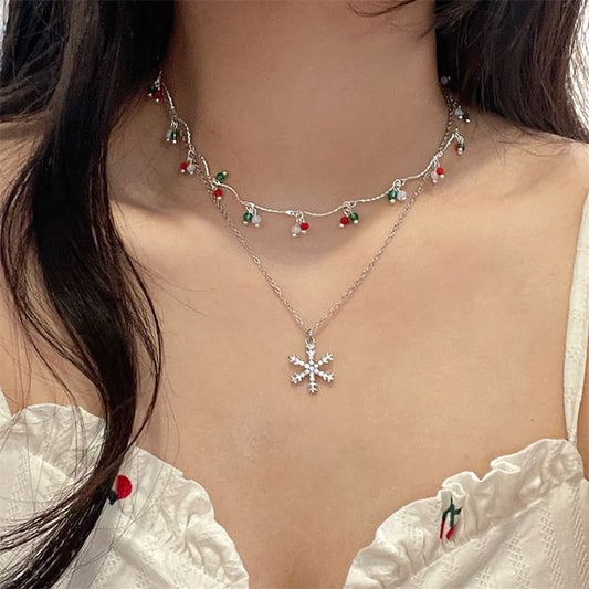 Layered Snowflake Necklace