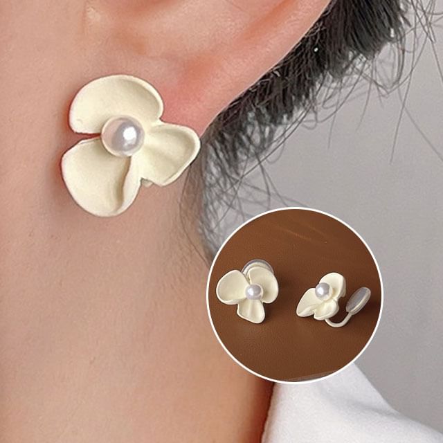 Floral Pearl Clip-On Faux Earring