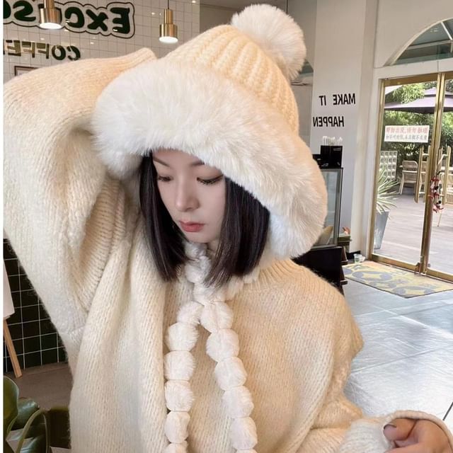 Lettering Hat Trapper Applique Knit Faux Fur