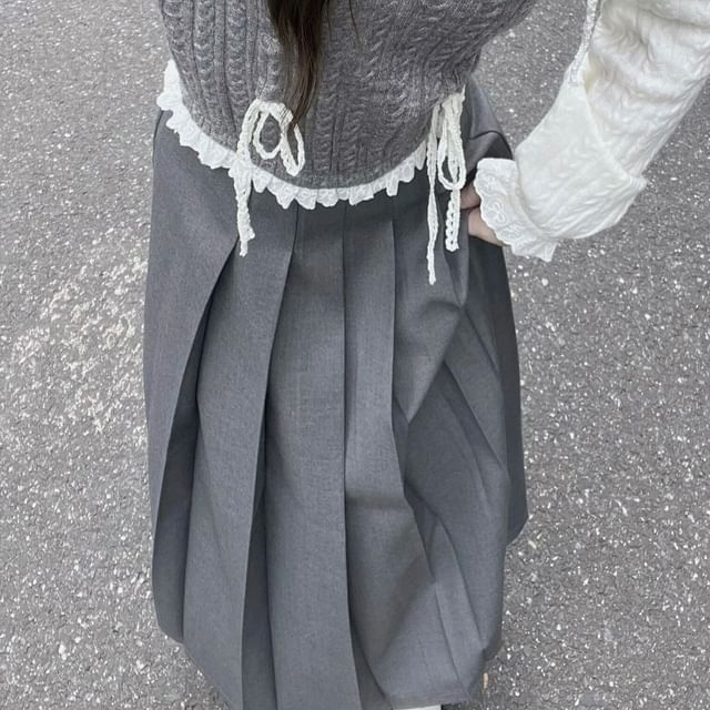 Mock Skirt / Two-Piece Long-Sleeve Knit Top Pleated Half Buttoned