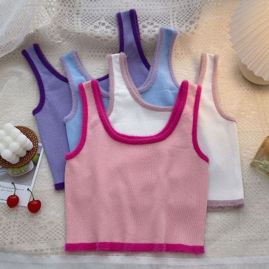 Crop Scoop Contrast Neck Knit Trim Top