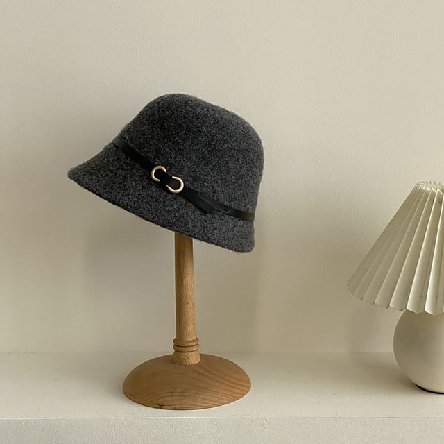 Hat Belt Cloche