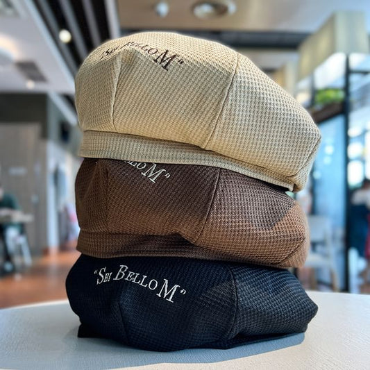 Waffle Lettering Beret Embroidered