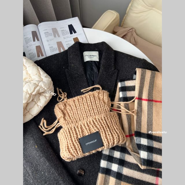 Lettering Ear Cat Applique Knit Beanie