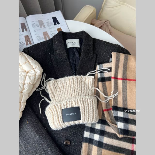 Lettering Ear Cat Applique Knit Beanie