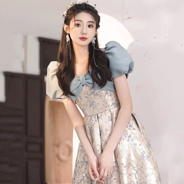 Floral A-Line Puff-Sleeve Gown Evening