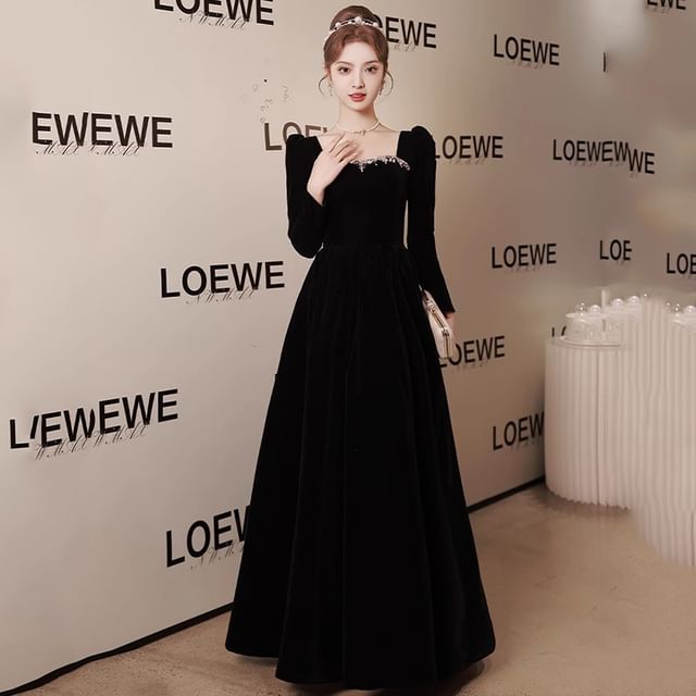 A-Line Gown Sequin Neck Evening Long-Sleeve Square