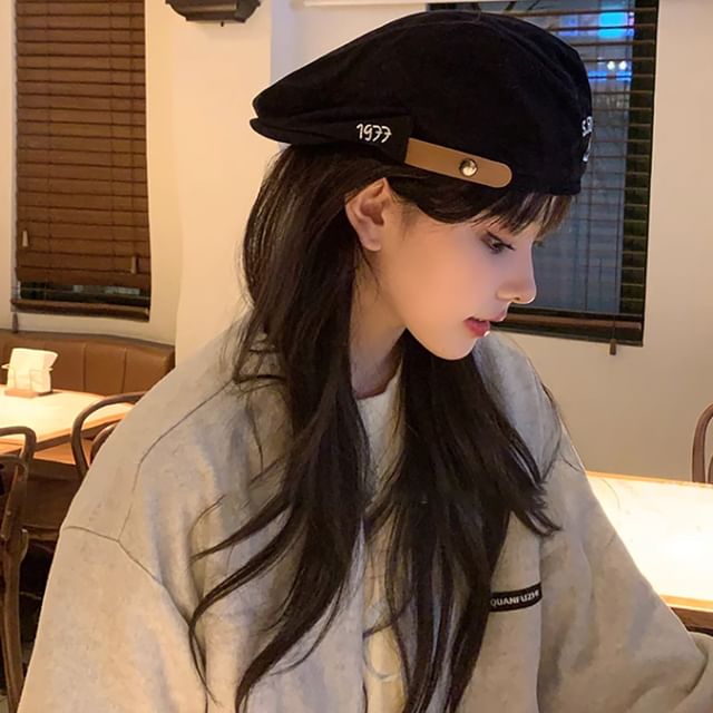 Embroidered Cap Numerical Flat