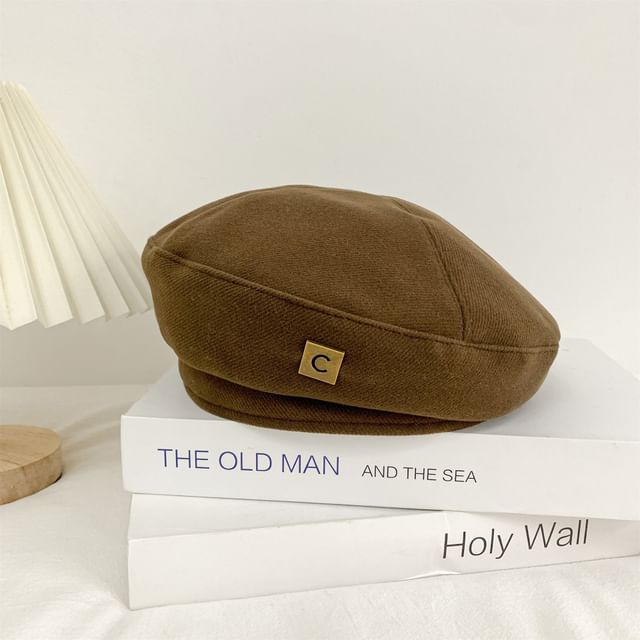 Beret Plain Lettering