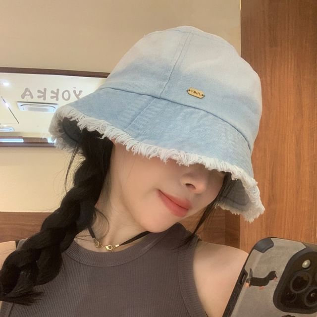 Gradient Hat Denim Bucket Frayed Washed