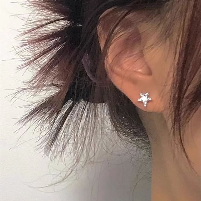Stud Ear Star