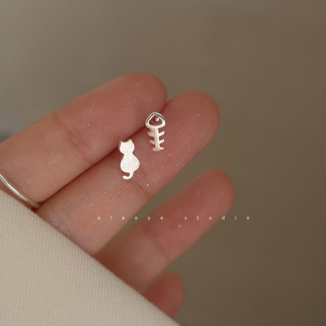 Stud Ear Asymmetrical