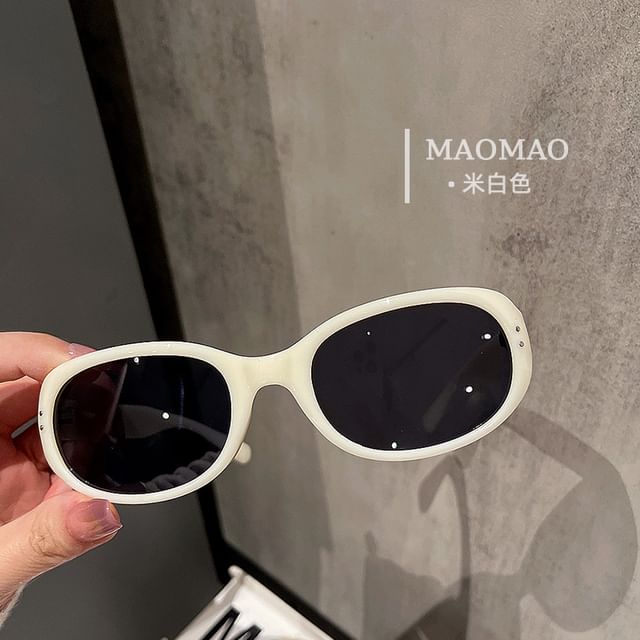 Oval Vintage Sunglasses