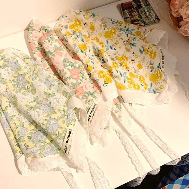 Print Head Floral Triangle (Various Designs) Scarf