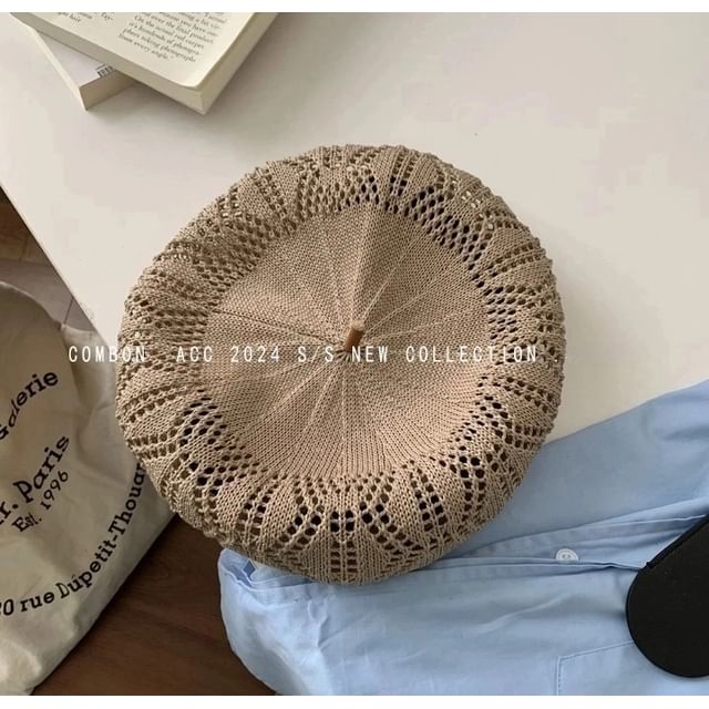 Hat Eyelet Beret