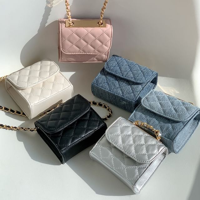 Crossbody Flap Strap Chain Quilted Bag