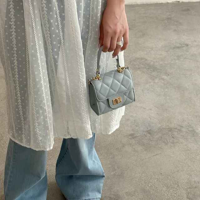 Quilted Crossbody Strap Bag Flap Chain