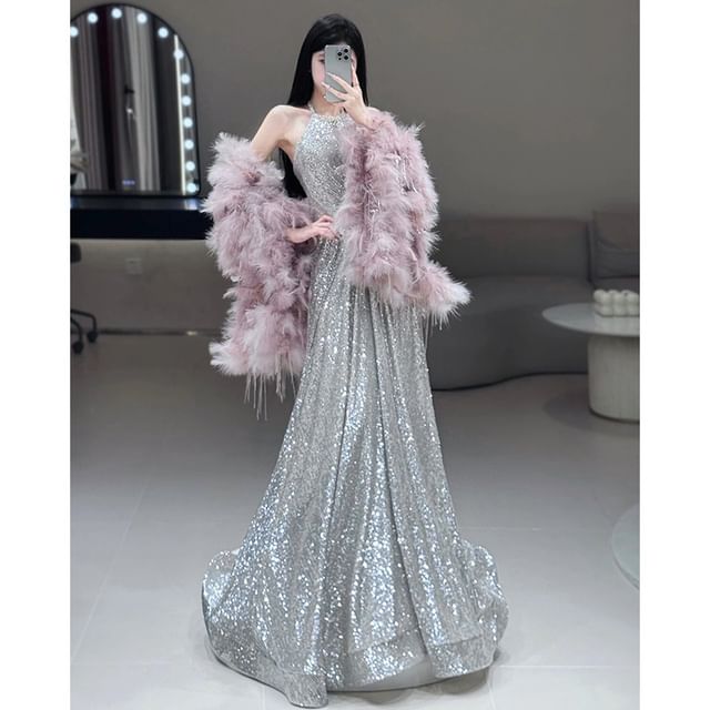 Fluffy / A-Line Halter-Neck Cape Evening Sequined Gown Set Shirred