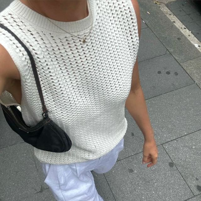 Sleeveless Round Neck Plain Knit Top