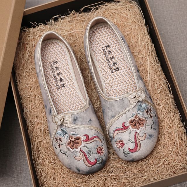 Embroidered Flower Flats