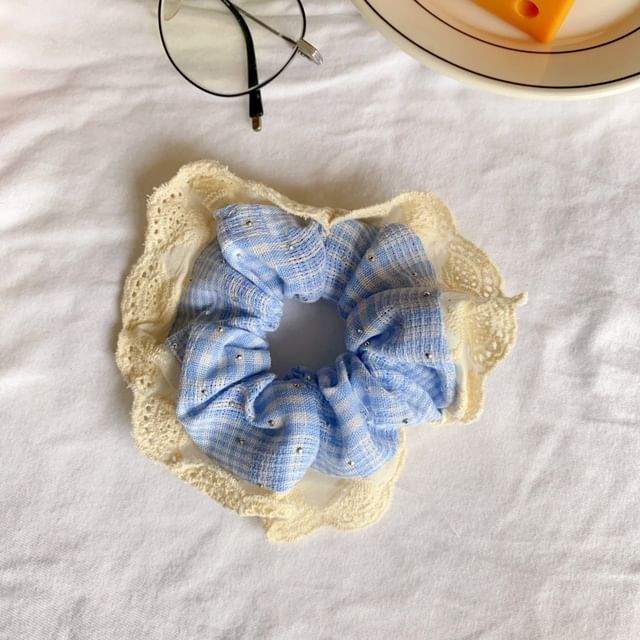 Plaid Scrunchie