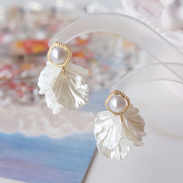 Petal Alloy Earring Chandelier Pearl Faux