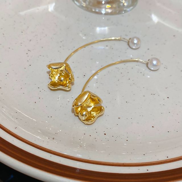 Pearl Alloy Floral Faux Dangle Earring