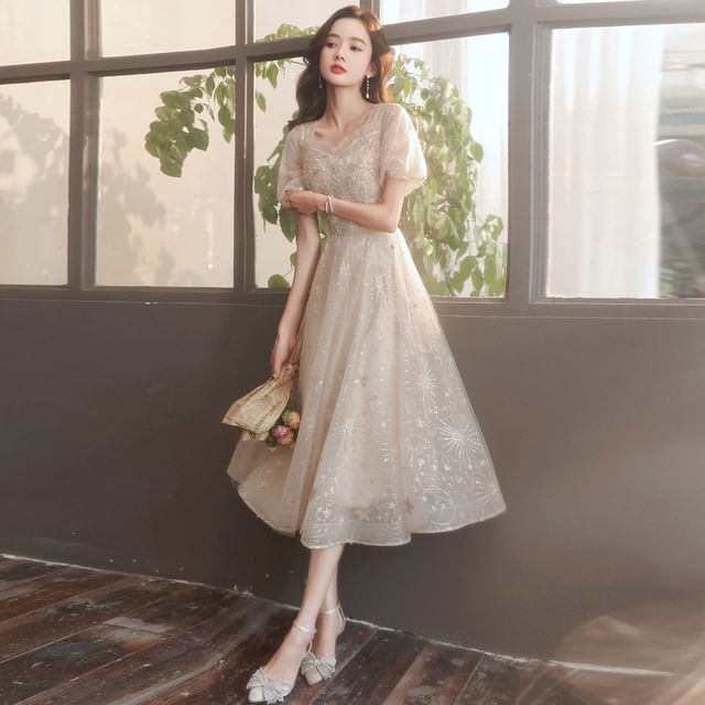 Designs) A-Line Square-Neck Sequined Evening Floral Gown Puff-Sleeve (Various