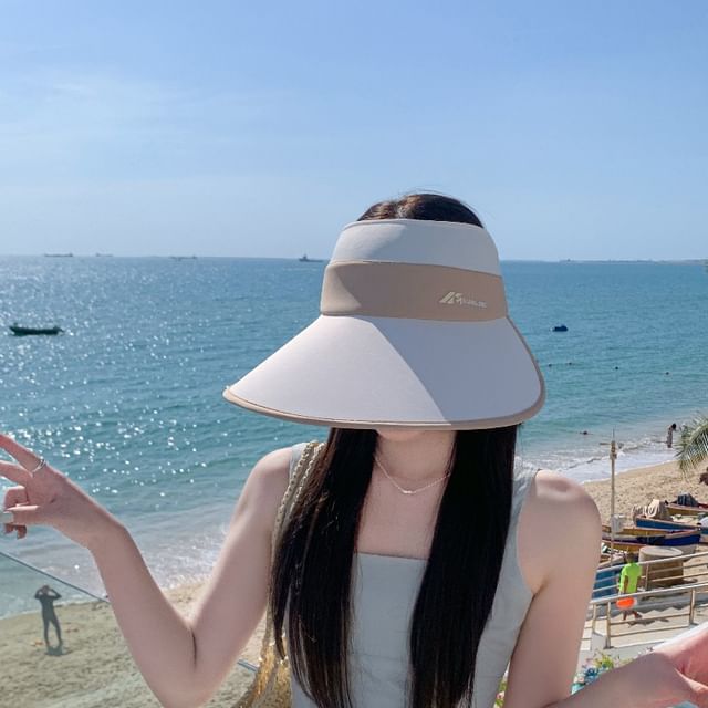 Sun Wide Two Visor Tone Brim