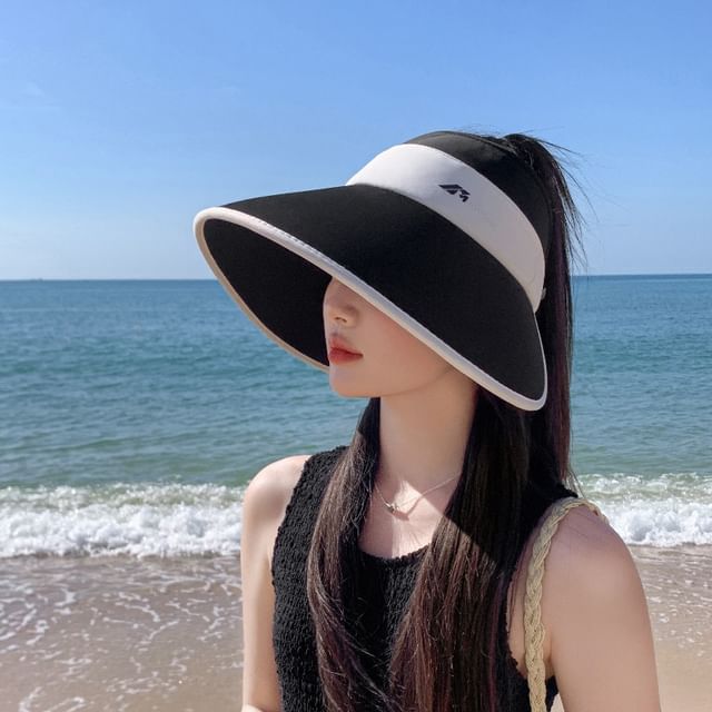 Sun Wide Two Visor Tone Brim