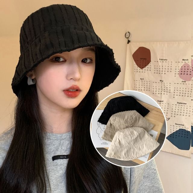 Frayed Hat Bucket Plain