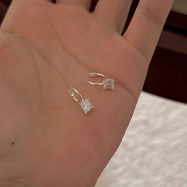 Rhinestone Drop Earring