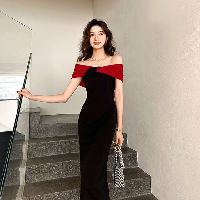Off-Shoulder Gown Trumpet Tone Evening Two