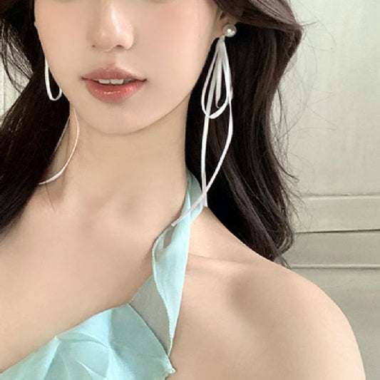 Pearl Bow Faux Earring