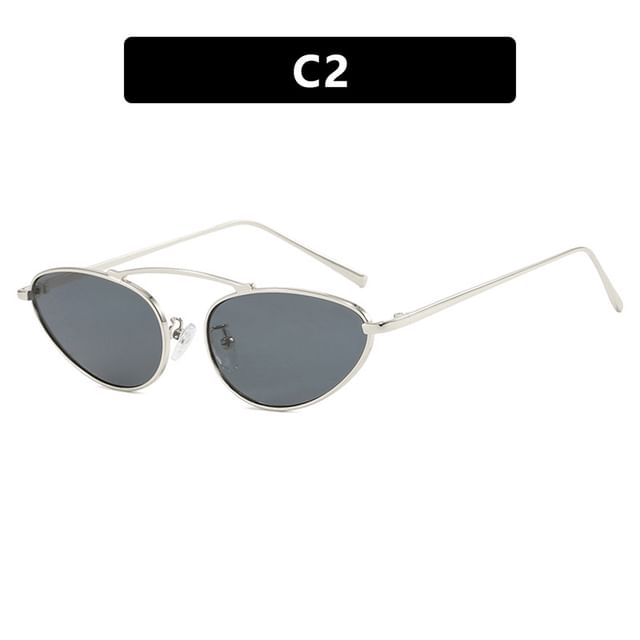 Metal Frame Sunglasses Cat Eye