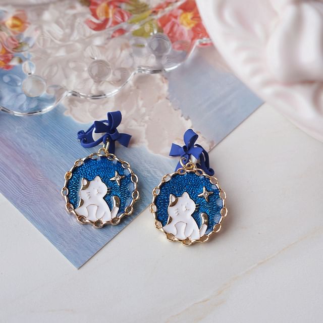 Earring / Bow Drop On Cat Clip Enamel