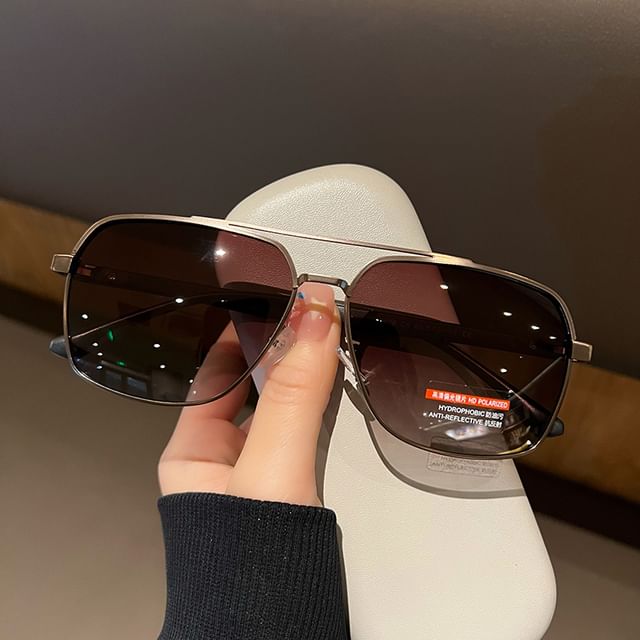 Square Frame Thin Sunglasses