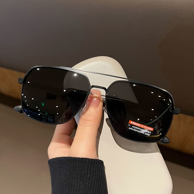 Square Frame Thin Sunglasses