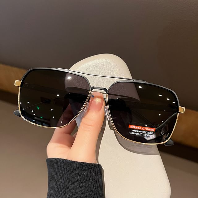 Square Frame Thin Sunglasses