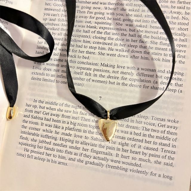 Pendant Scarf Necklace Heart