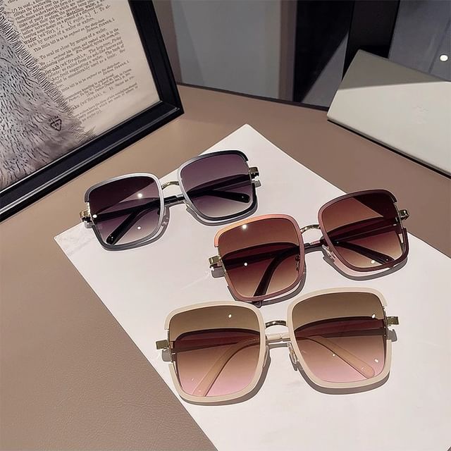 Sunglasses Oversized Square